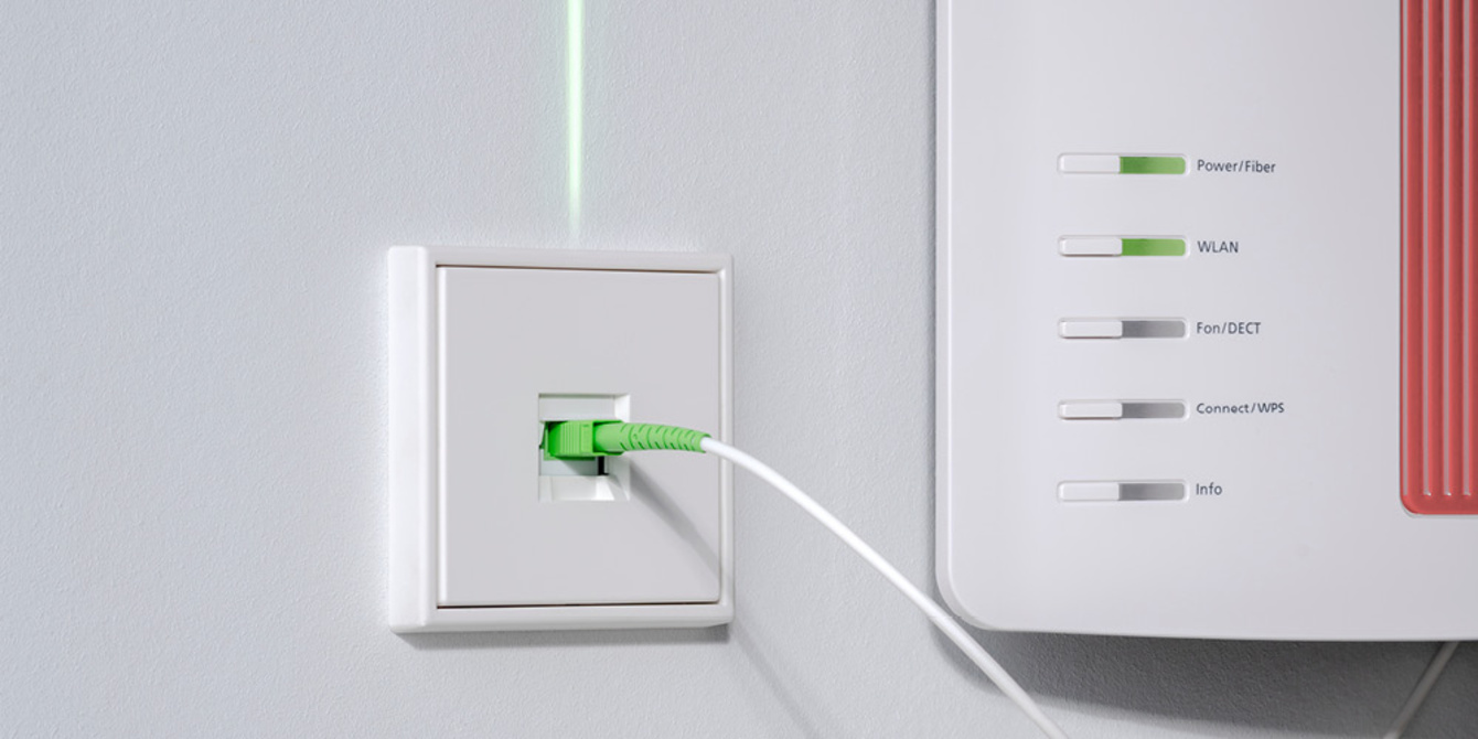 Die neuen Glasfaser-Anschlussdosen bei Elektro Schmitt GmbH in Theres